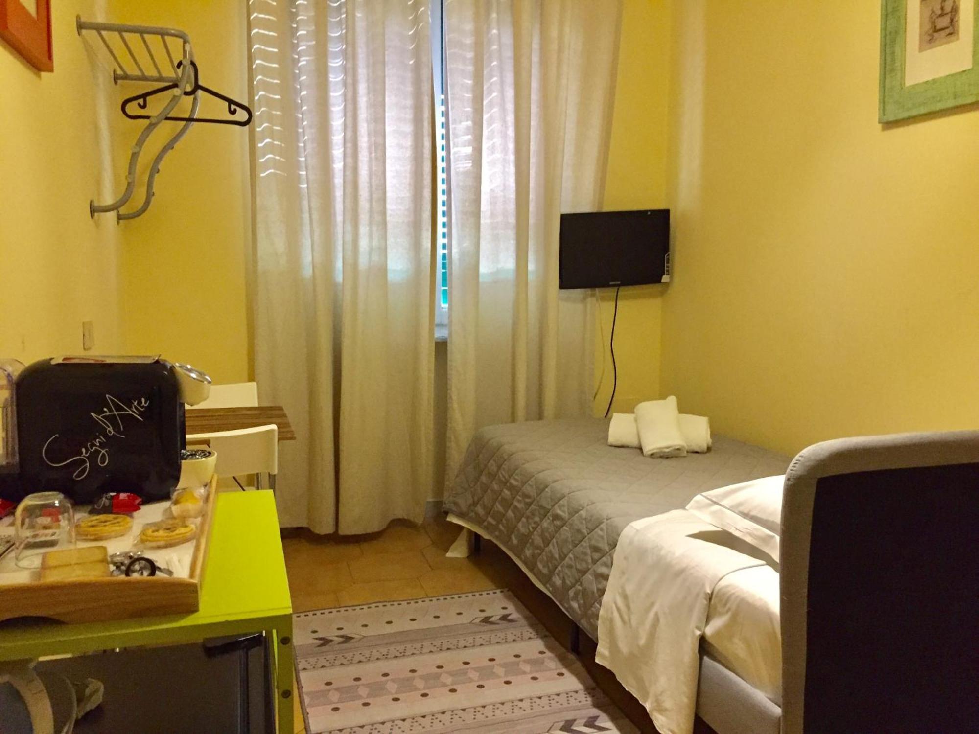 6 Keys Bed & Breakfast 2*