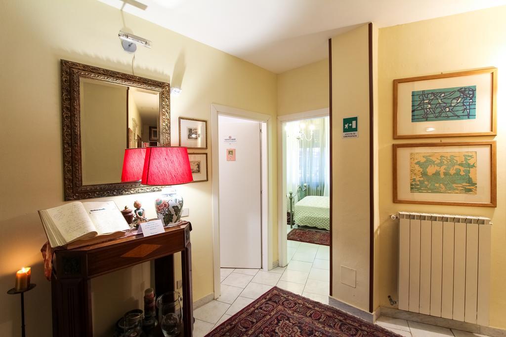 6 Keys Bed & Breakfast Pisa