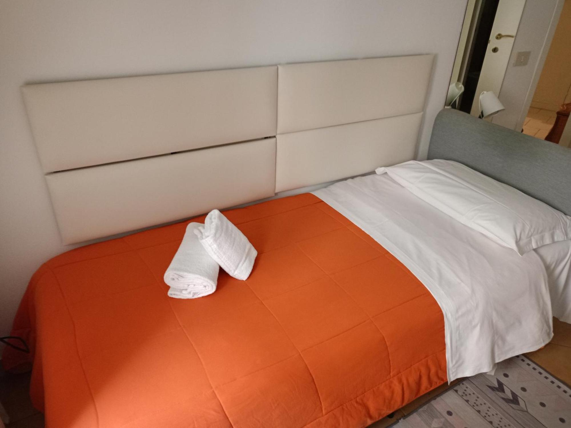 Bed & Breakfast 6 Keys 2*